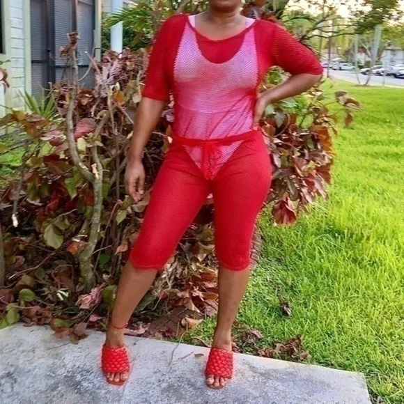 New romper coverup mesh capri - Picture 3 of 7